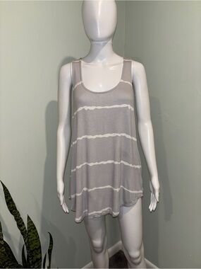 Zenana Grey and White Striped Scoop Neck Tank Top - L